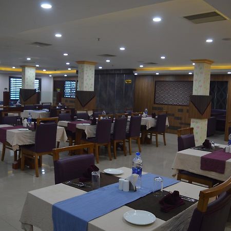 Hotel Horizon International Taliparamba Ngoại thất bức ảnh